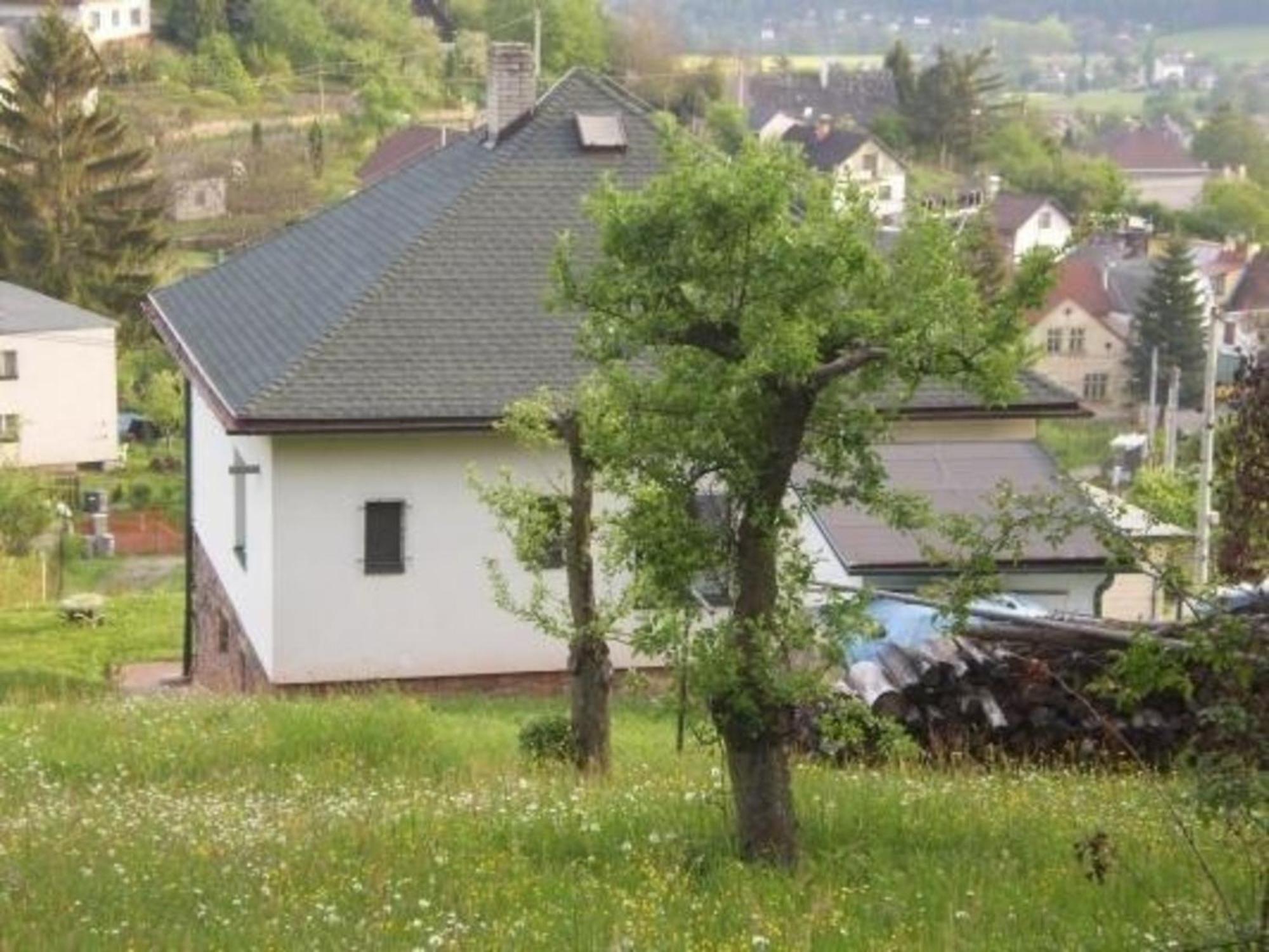 Ein Ferienhaus Mit Terrasse Und Garten Villa Male Svatonovice Exterior photo